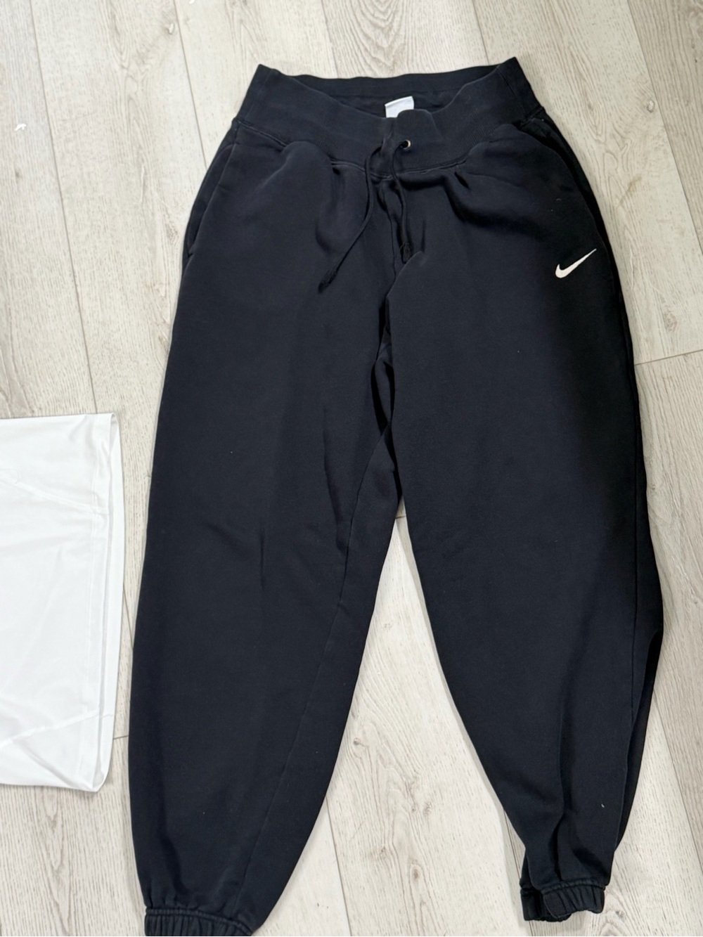 Nike men’s sweatpants